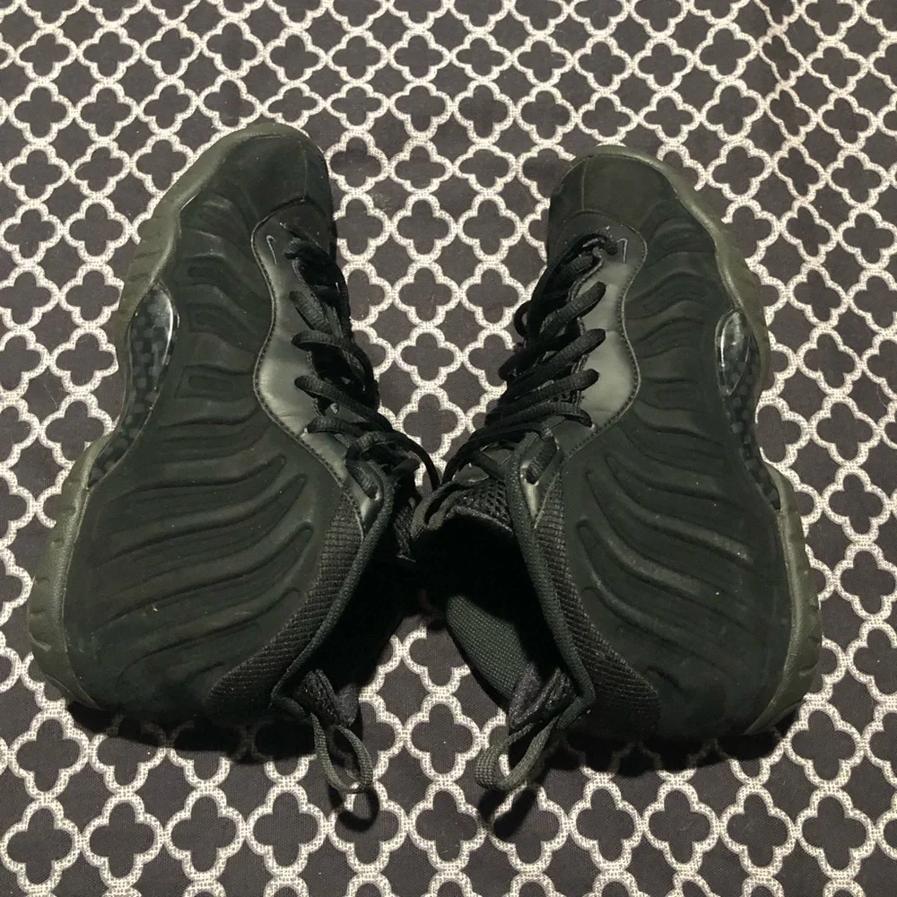 Nike Air 2014 Foamposite Black Anthracite Little Posite One GS Sz 7Y 644791-003